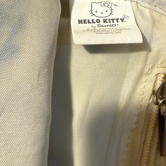 World Series Champion Dodgers💙 HelloKitty belt bag/crossbody New in sealed bag - Picture 8 of 8